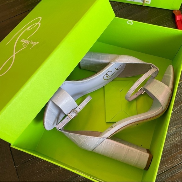 New Sam Edelman Leather Yaro Ankle Strap Block Heel Sandals in Misty Lilac - Picture 3 of 10